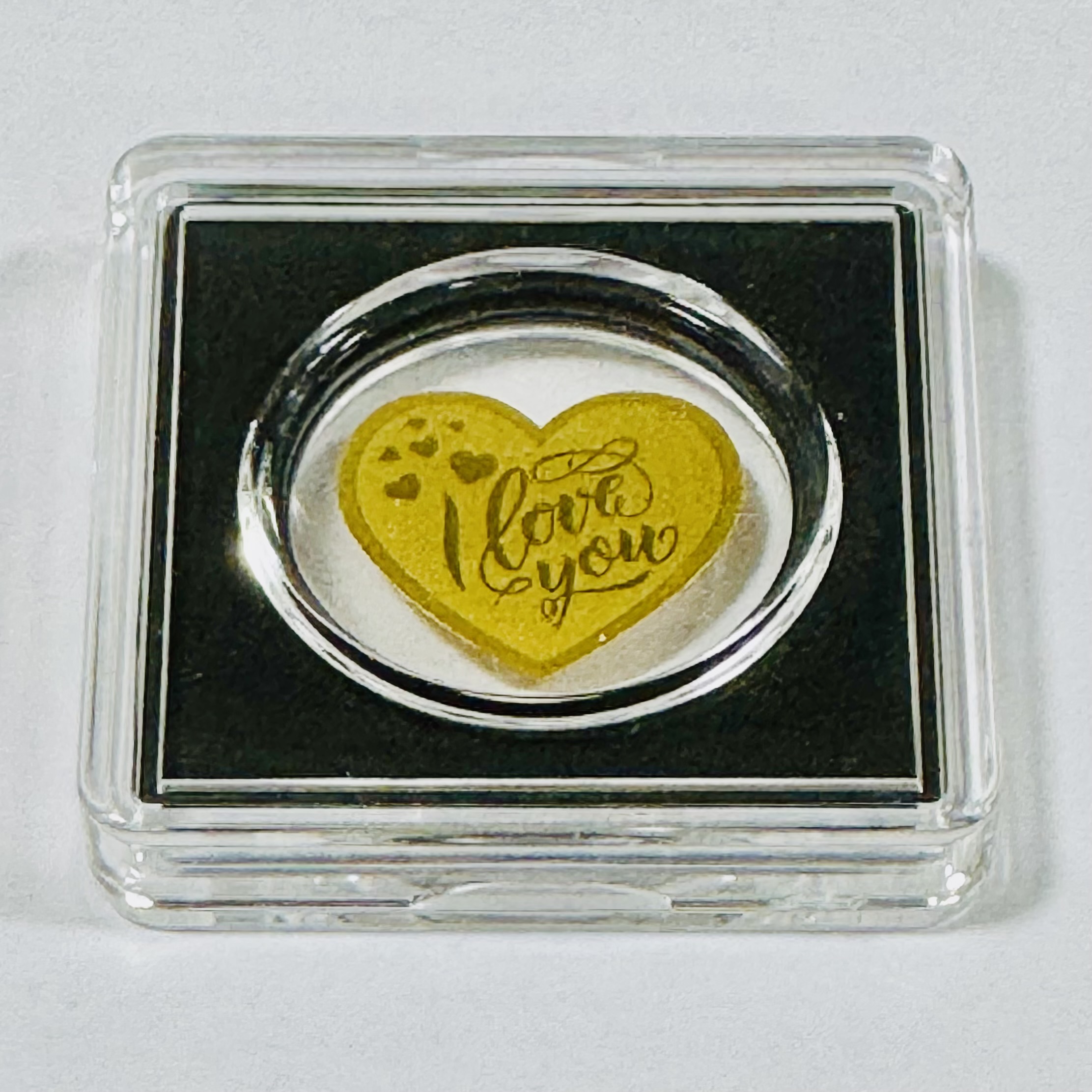 チャド2026年 ハートシェイプ 1/1,000oz3,000フラン金貨〈箱＋保証書付き〉